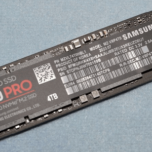 A+급 국내 정품 삼성 990 Pro 4TB SSD 판매합니다. 이미지