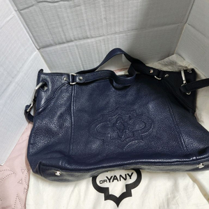 가죽 숄더백 오야니