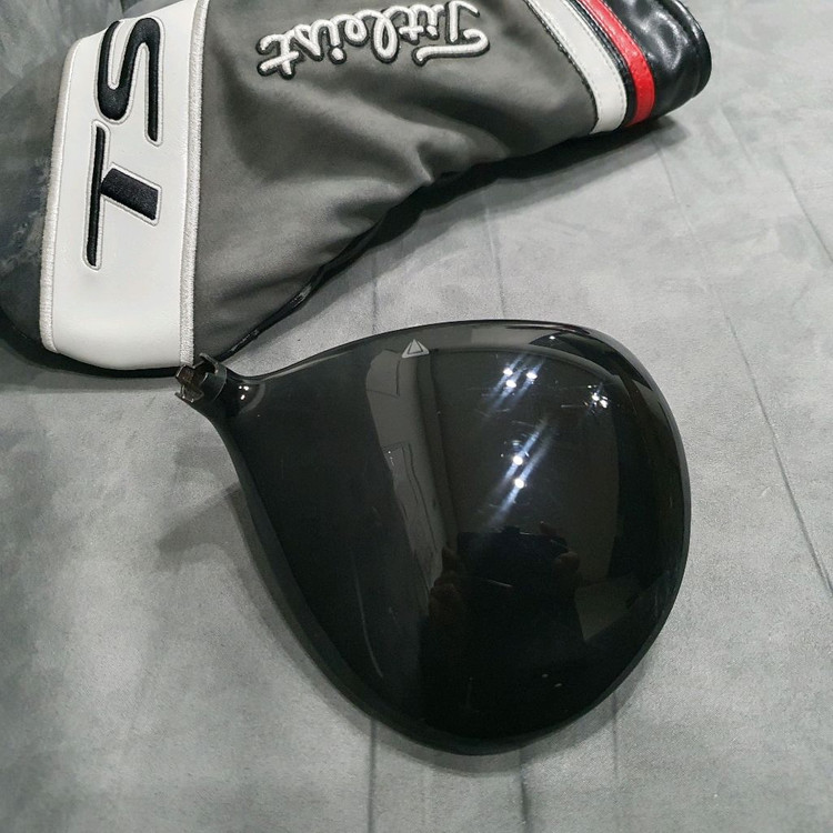 타이틀리스트 TS2 드라이버 정품(9.5도 헤드와 커버)상태좋아요 이미지