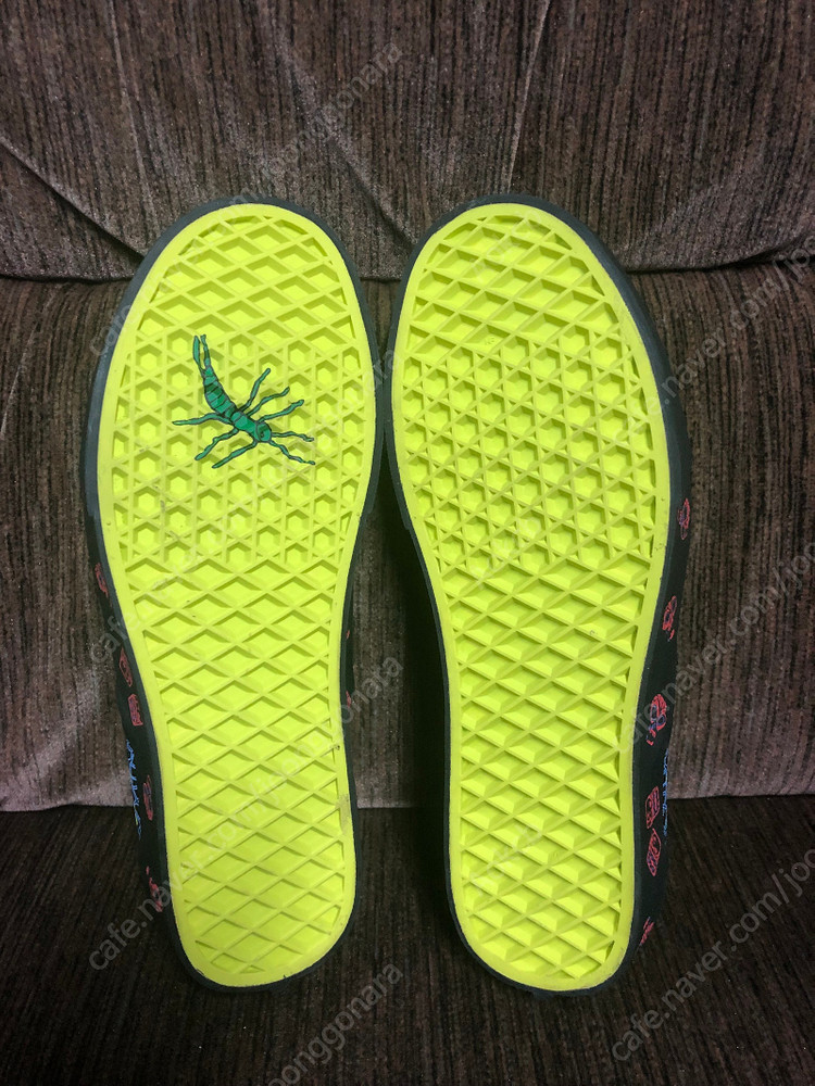 반스 크리스마스 캐릭터 슬립온 스니커즈--1