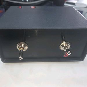 스피커 셀렉터 2:2