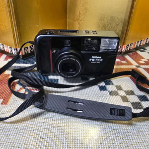 니콘 TW zoom 자동필름카메라