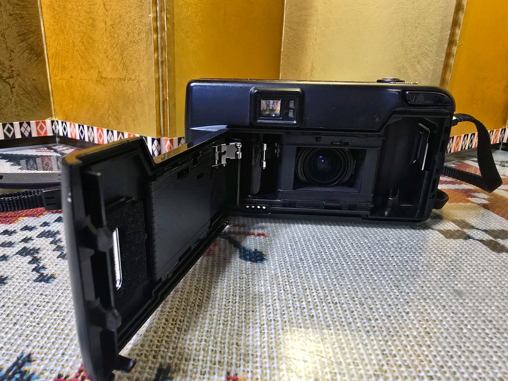 니콘 TW zoom 자동필름카메라 이미지