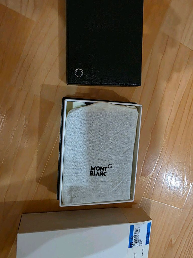 몽블랑 카드 ㆍ명함 지갑 이미지