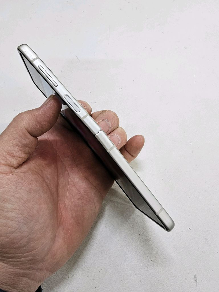 갤럭시 Z플립3 크림 무잔상--5