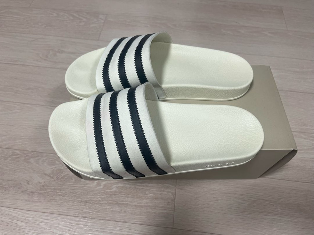 피어오브갓 x 아디다스 / 아딜렛 슬라이드 슬리퍼 / 265--0
