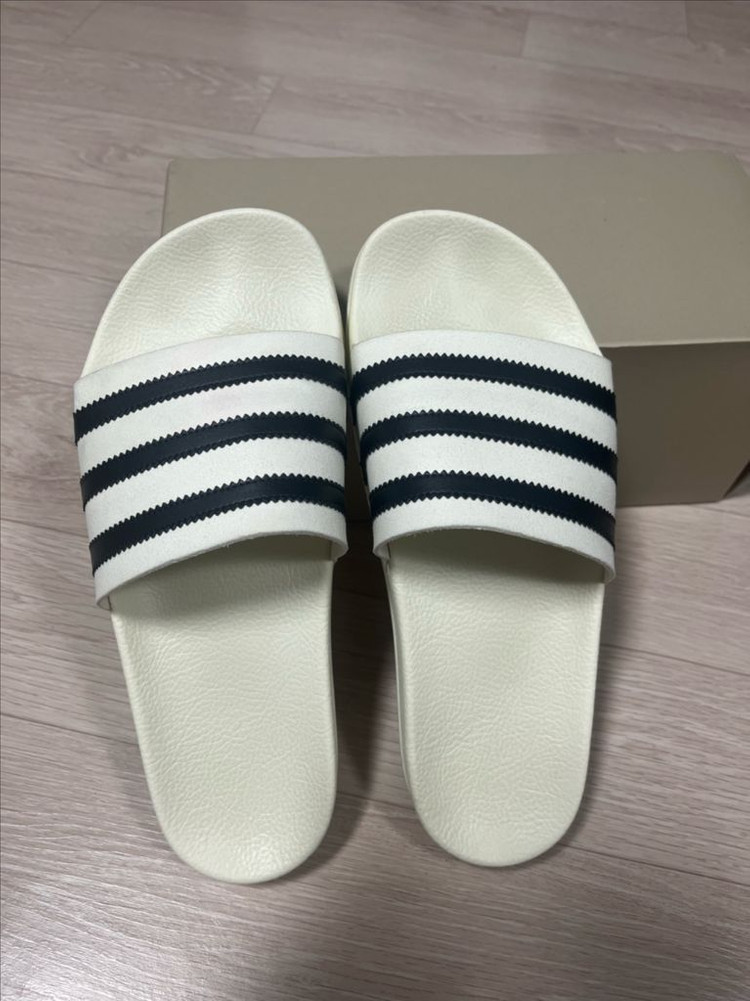 피어오브갓 x 아디다스 / 아딜렛 슬라이드 슬리퍼 / 265--3