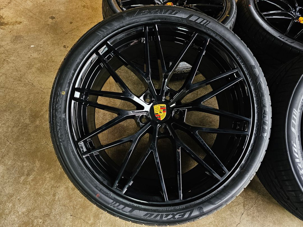 포르쉐 마칸 EV 일렉트릭 GTS 신형 스타일 22인치 신품휠타이어 이미지