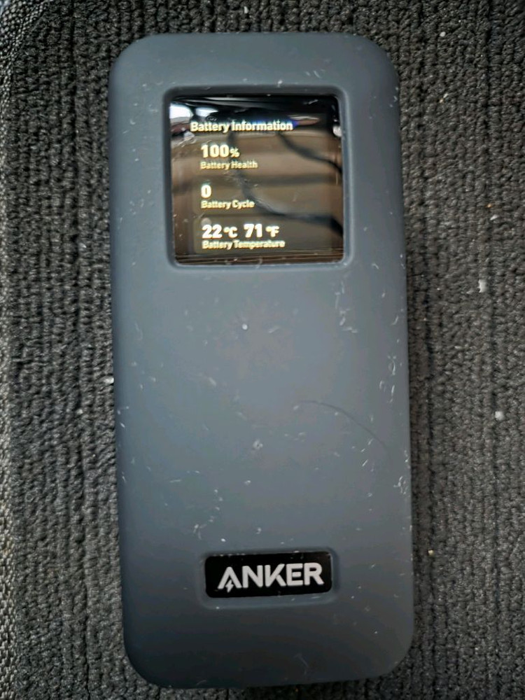 앤커보조배터리 새제품급 팝니다 케이스 포함--3