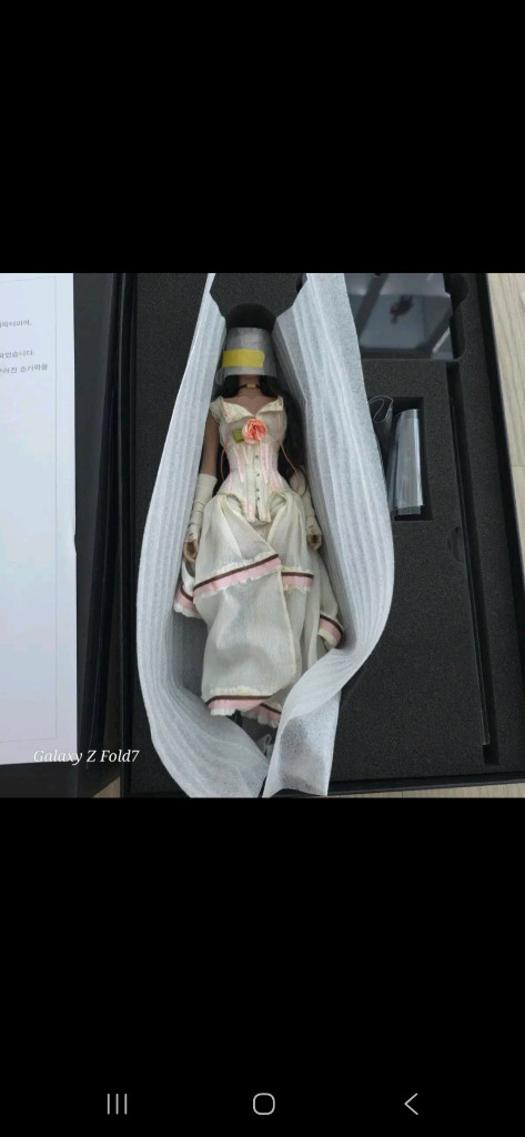 작가작 카키 커스텀 메간폭스 피규어 핫토이X 이미지