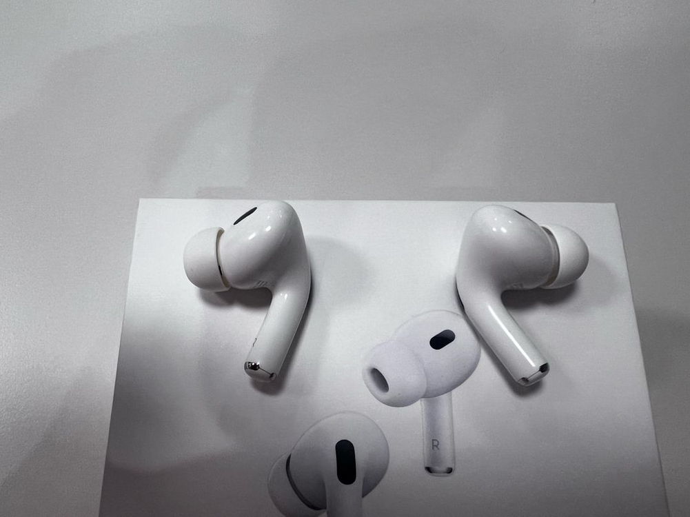 에어팟 프로 2세대(8핀) 팝니다--5
