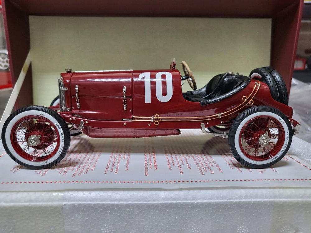 다이캐스트모형 1/18 CMC 타르가 플로리오 #10번 이미지