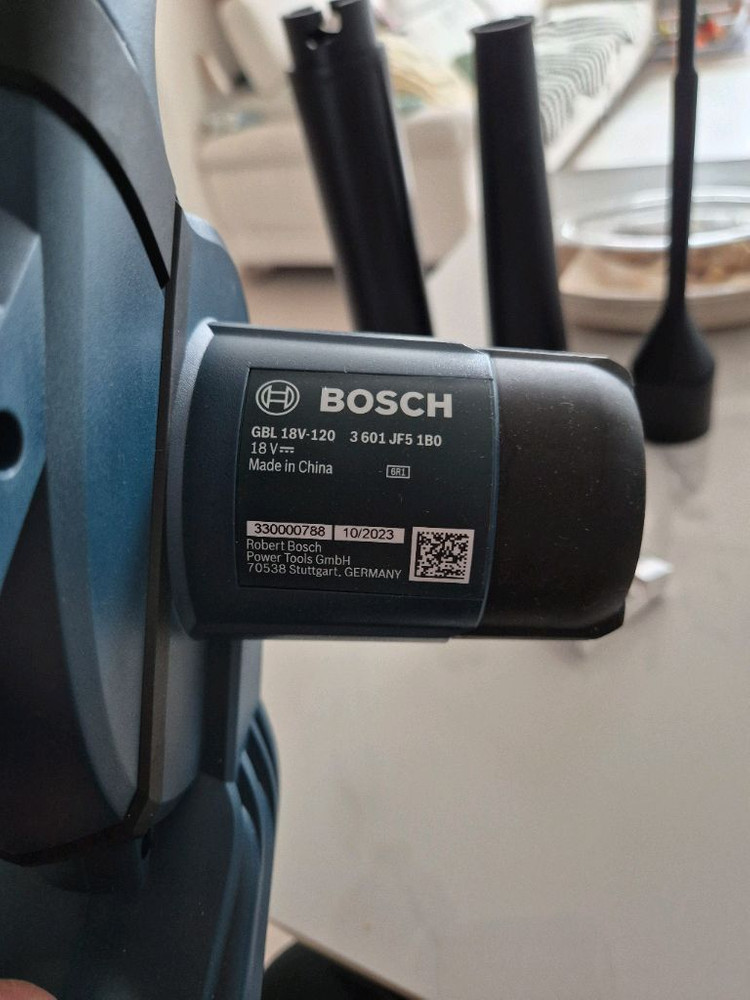 보쉬송풍기gbl 18v-120 5ah배터리 2개 이미지