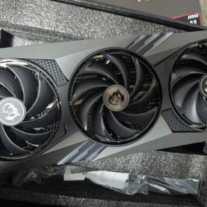 MSI RTX 4070 Ti Gaming X Trio 그래픽카드