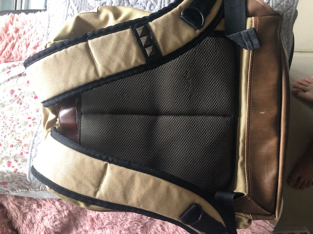 멘케레스 DSLR 카메라 가방 백팩 팝니다. 이미지