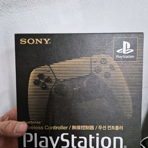 미개봉 ps5 30주년 듀얼센스 한정판