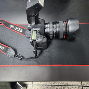 캐논 풀프레임 DSLR 카메라 + 렌즈 세트 이미지