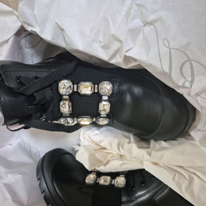 로저비비에레이스업부츠