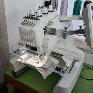 부라더 PR655 자수 미싱입니다 실사용 두세달 안되는채로 보관만한 제품 이미지