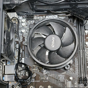 라이젠 5900x, a320 메인보드+3300x 등