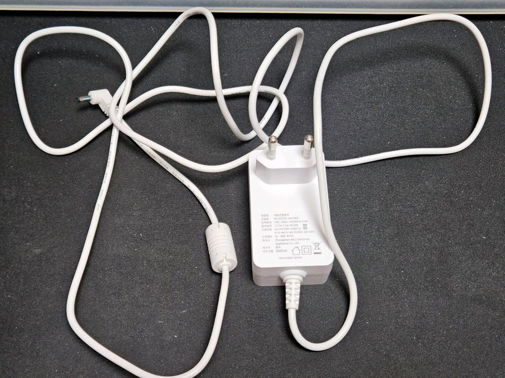 베이직스 베이직북 3세대 14인치 팝니다--6