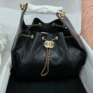 샤넬 25백 블랙 캐비어 금장 미듐 사이즈 미사용 새상품