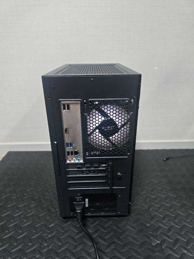 (안산/시흥)인텔 i5-12400F, RTX 5060 게이밍 컴퓨터 본체 판매 합니다.--3