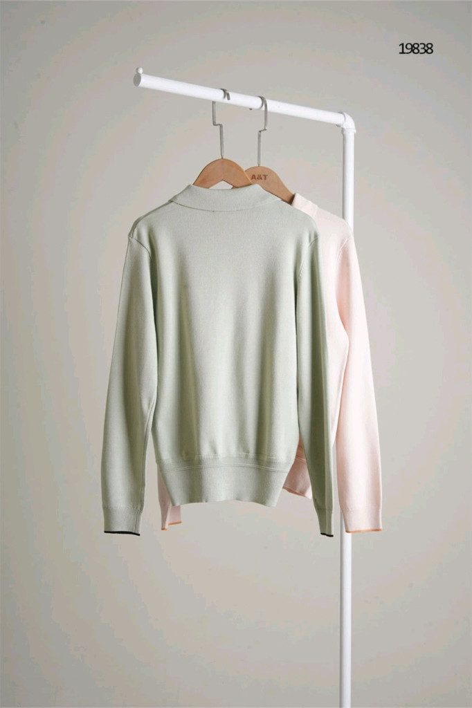 말본 여성 골프 레터링 카라 니트 티셔츠 이미지