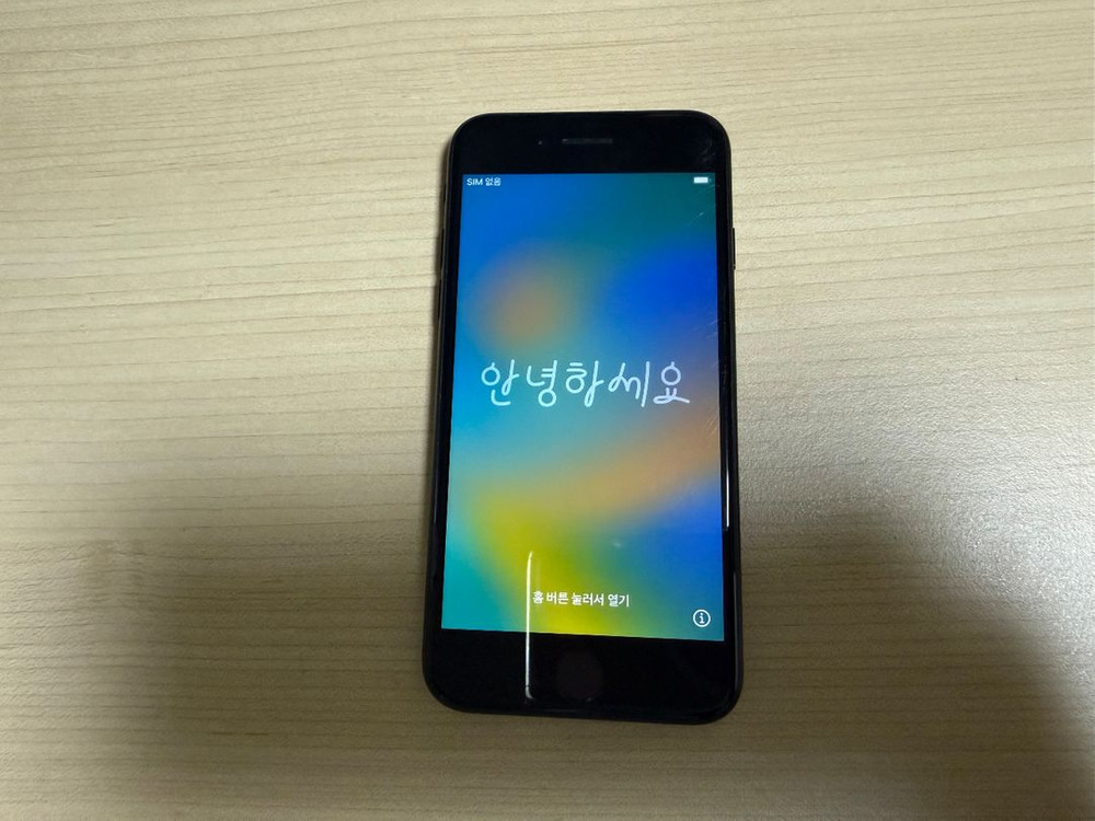 아이폰 se2 128GB 판매합니다--2