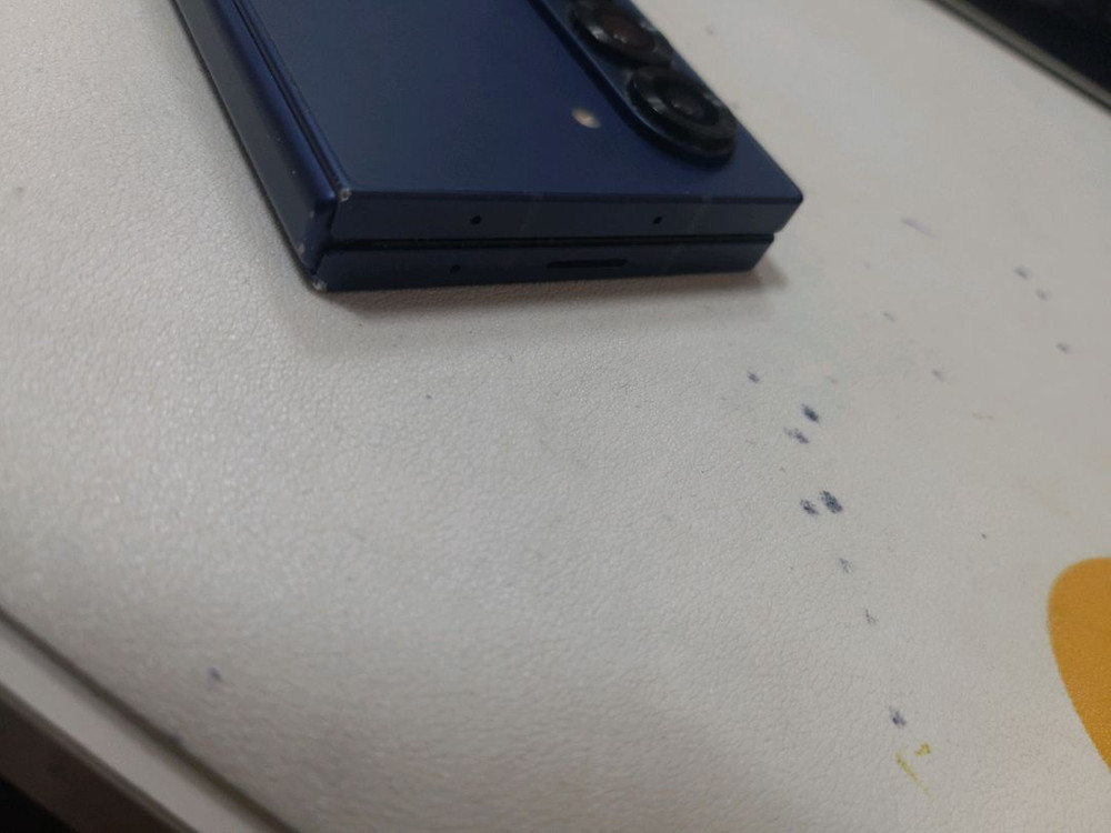 폴드6 512기가 보증기간 남아있어요--4