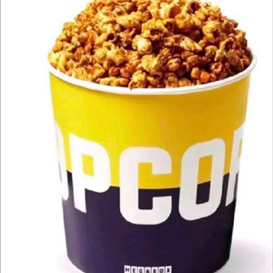 메가박스 카라멜팝콘라지.(일주일안에사용하실분만부탁드려요)생일쿠폰 입니다. (현장 키오스크로만 가능)카라멜팝콘 라지1