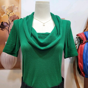 에스까다 이탈리아판 캐시미어 터틀넥 니트