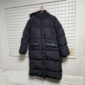데상트오리털롱패딩(남90)