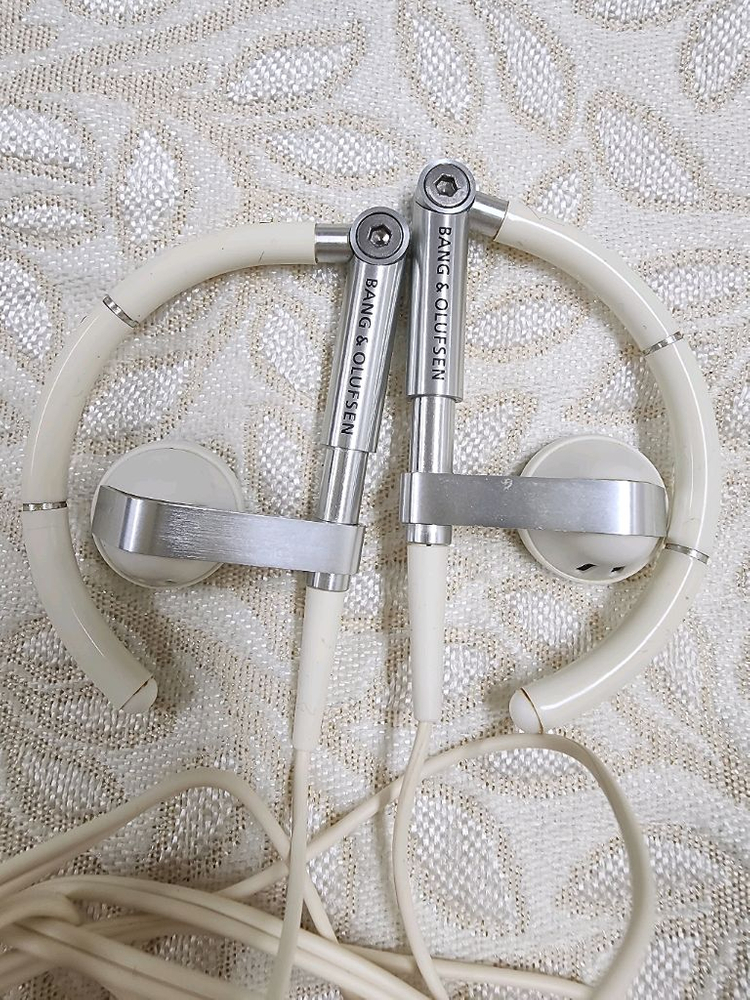 뱅앤올룹슨 a8 이어폰--4