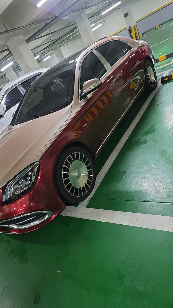 벤츠(마이바흐)4인승--1