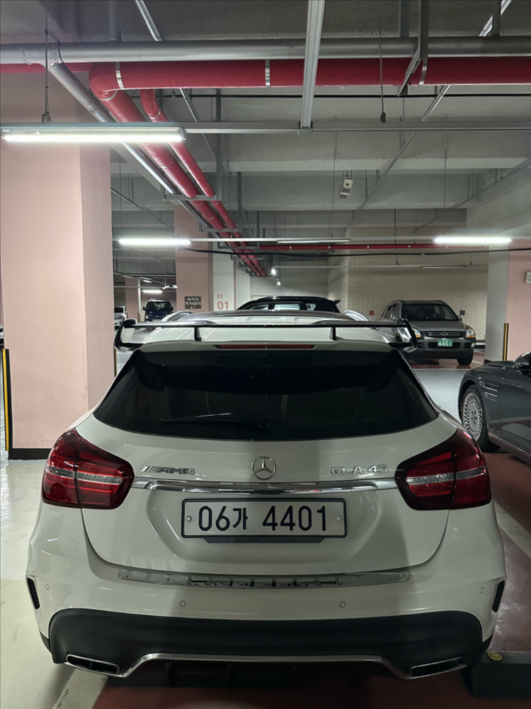 벤츠 GLA 45 AMG 4매틱--1