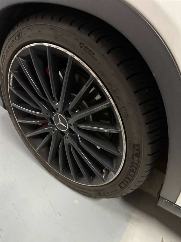 벤츠 GLA 45 AMG 4매틱--3