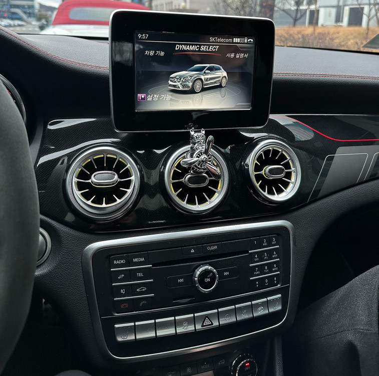 벤츠 GLA 45 AMG 4매틱--9