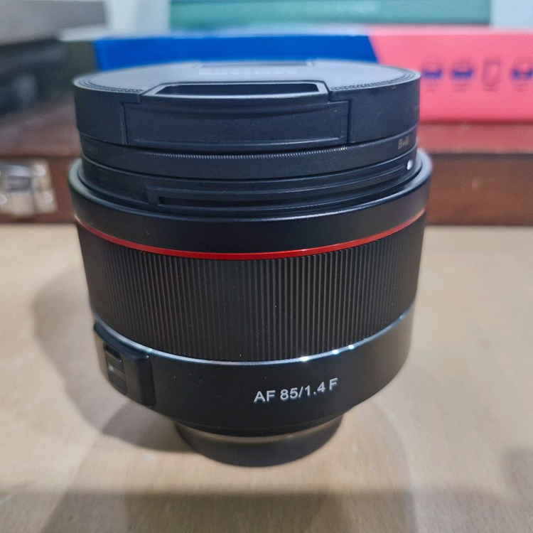 삼양 AF 85mm F1.4 니콘마운트--1