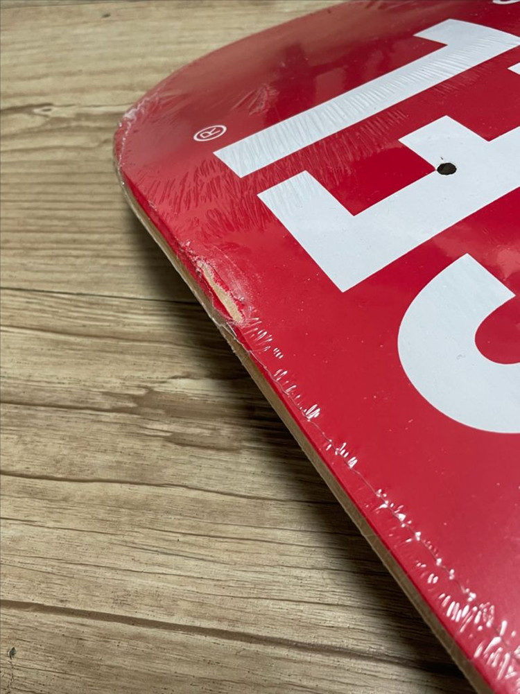 디젤 한정판 스케이트보드 이미지