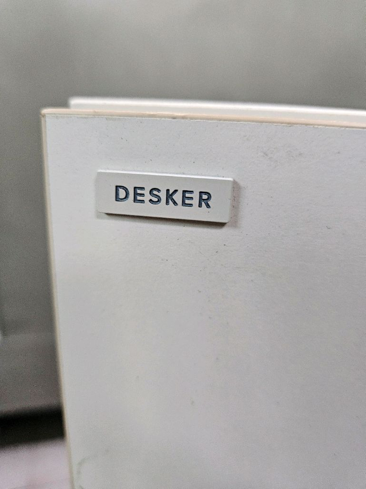 데스커 서랍 이미지