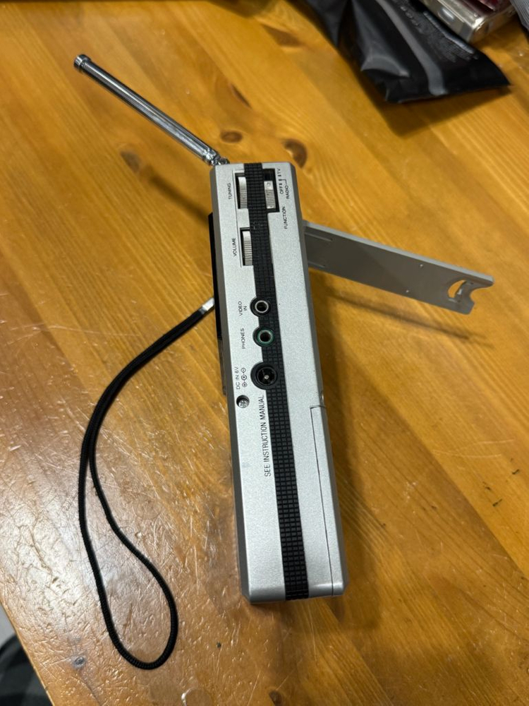 옛날 소니소형 브라운관 TV 스테레오 라디오 기능 이미지