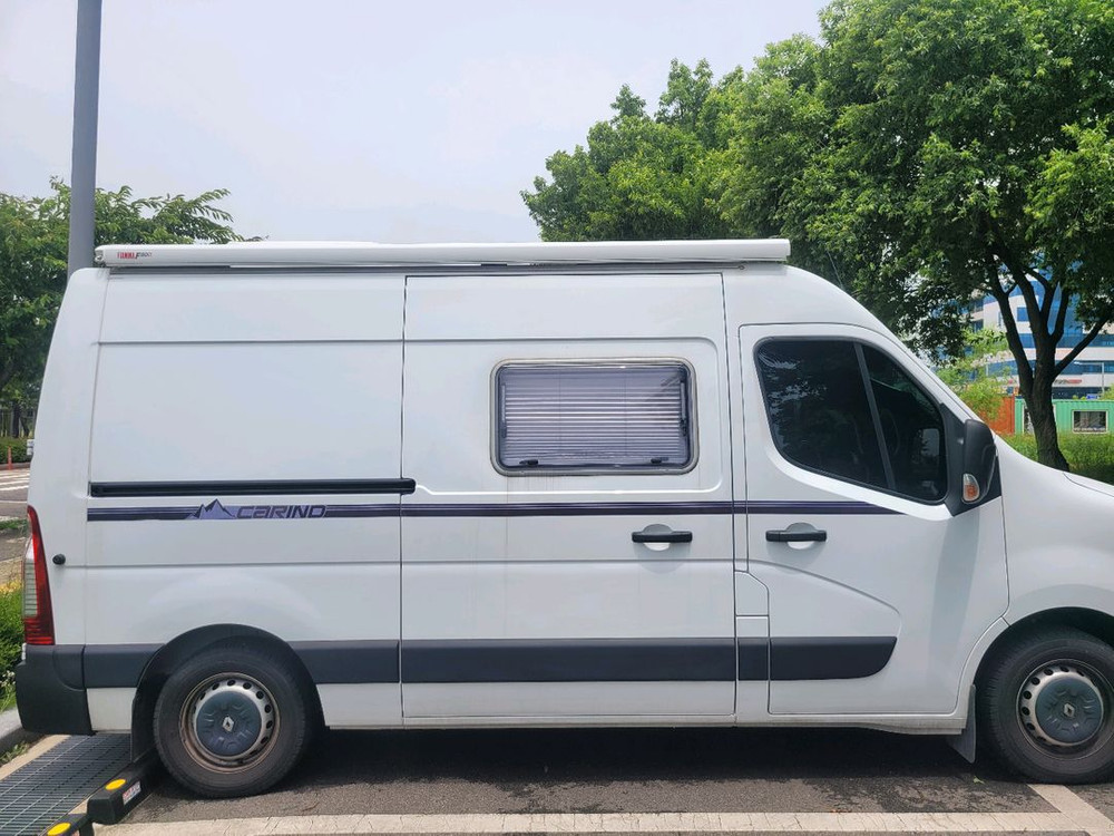 르노마스터 카인드캠핑카 이미지