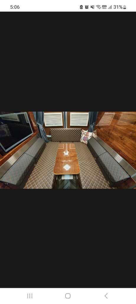 르노마스터 카인드캠핑카 이미지