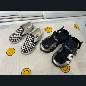 남아, 여아 신발 / 머리핀 / 목도리/ 모자 /육아서