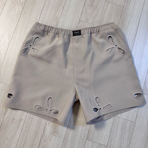 코페르니 페탈 자수 컷 아웃 쇼츠 L 새상푸