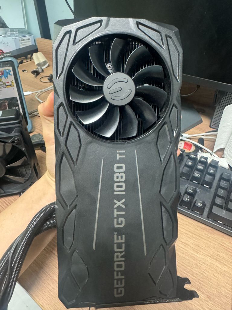 애브가지포스 GTX 1080 Ti 그래픽카드 상급기 이미지
