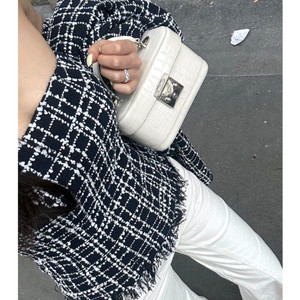 더로랑 프린지 트위드클래식 탑 m 네이비