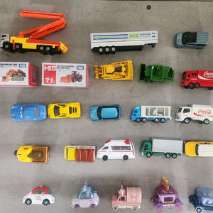 토마카 미니 자동차 장난감 22종 이미지