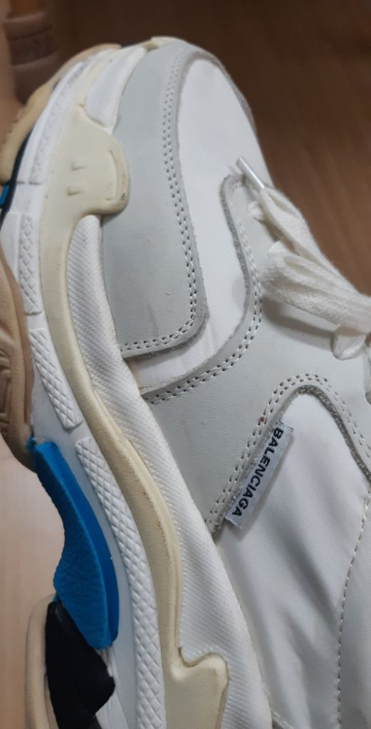 발렌시아가 트리플에스 스니커즈250(남녀공용)--3